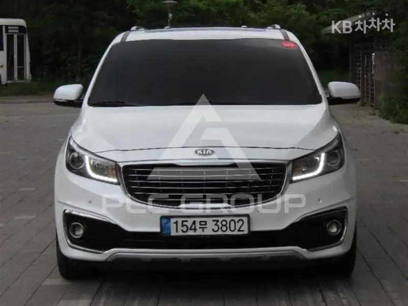 2017 KIA Carnival