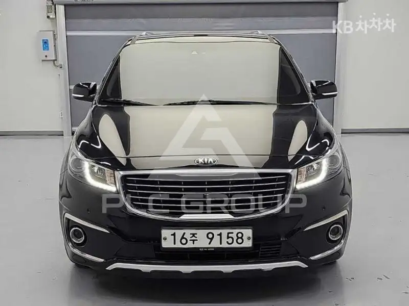 2017 KIA Carnival