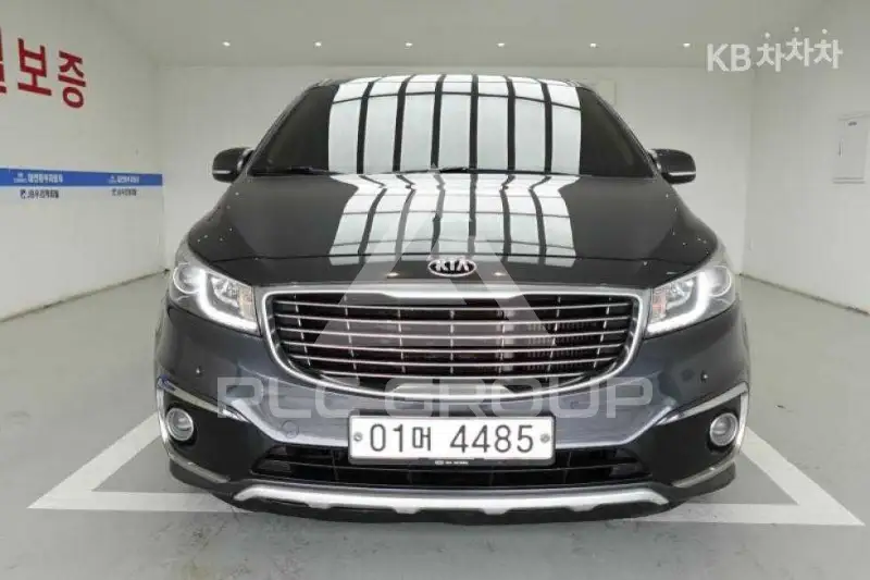 2017 KIA Carnival
