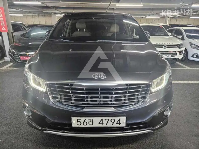 2017 KIA Carnival