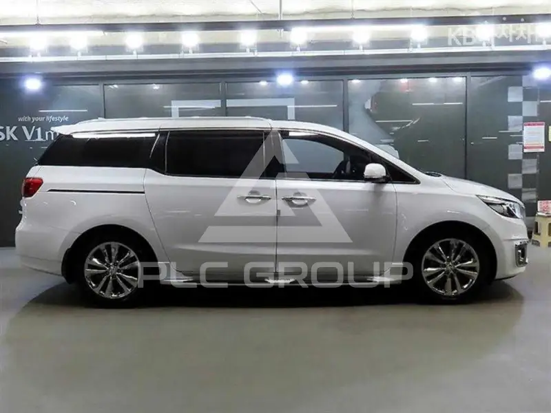 2017 KIA Carnival