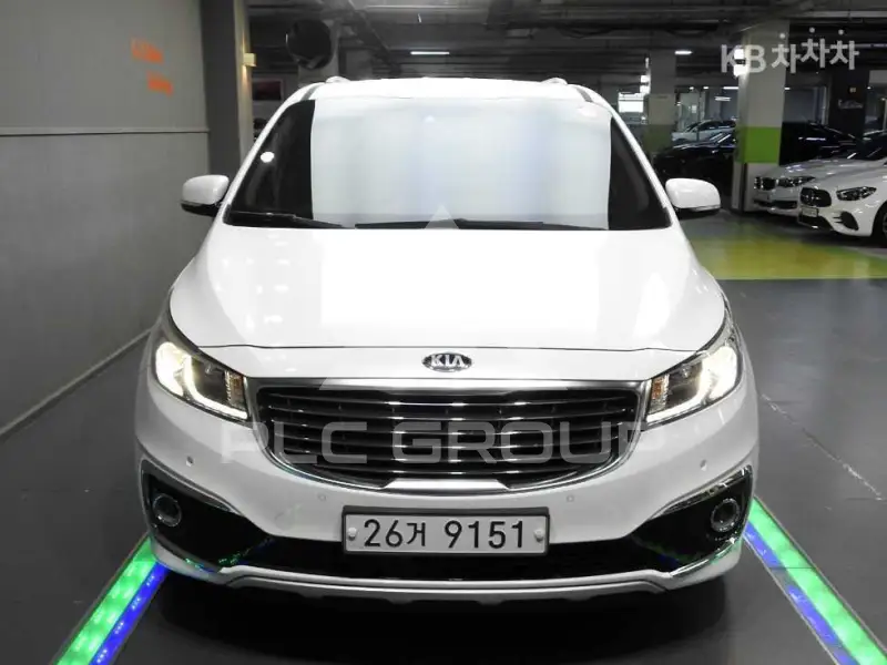 2017 KIA Carnival
