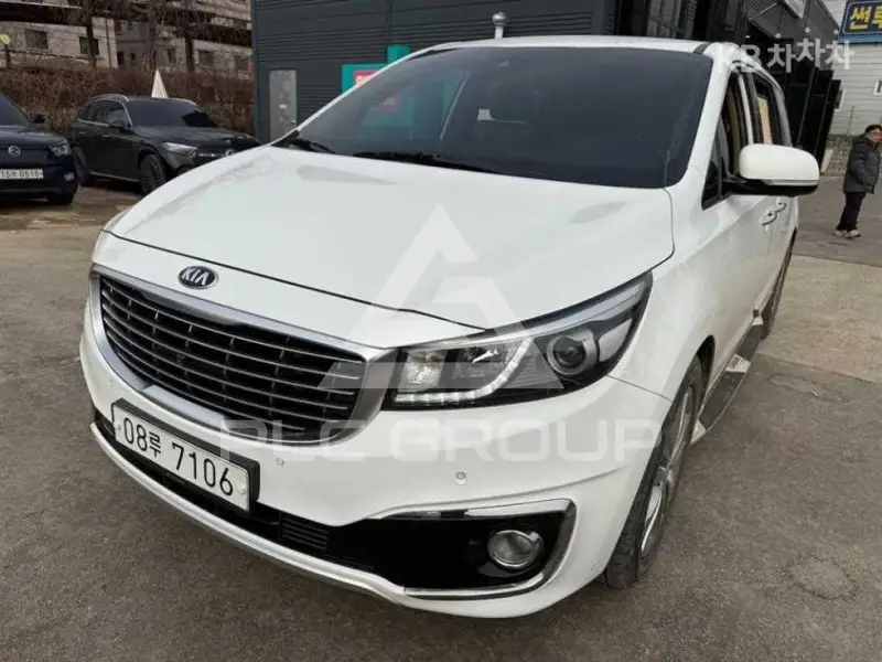 2017 KIA Carnival