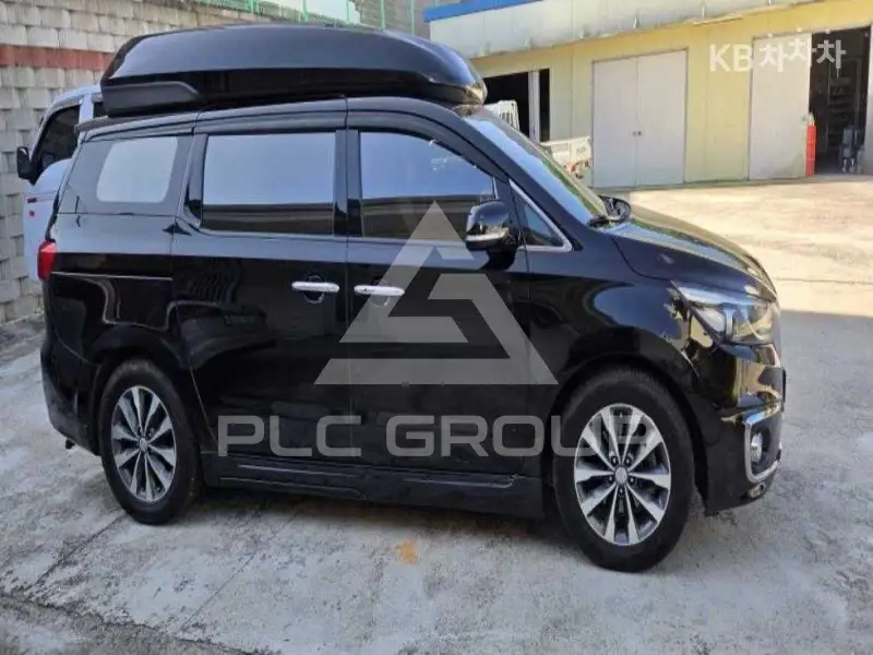 2017 KIA Carnival