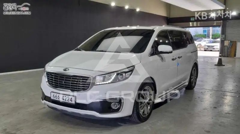2017 KIA Carnival