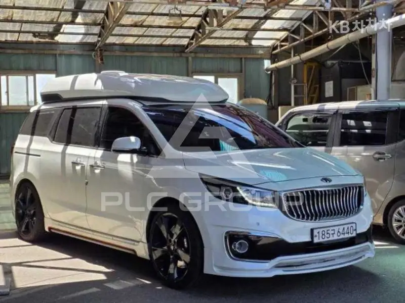 2017 KIA Carnival