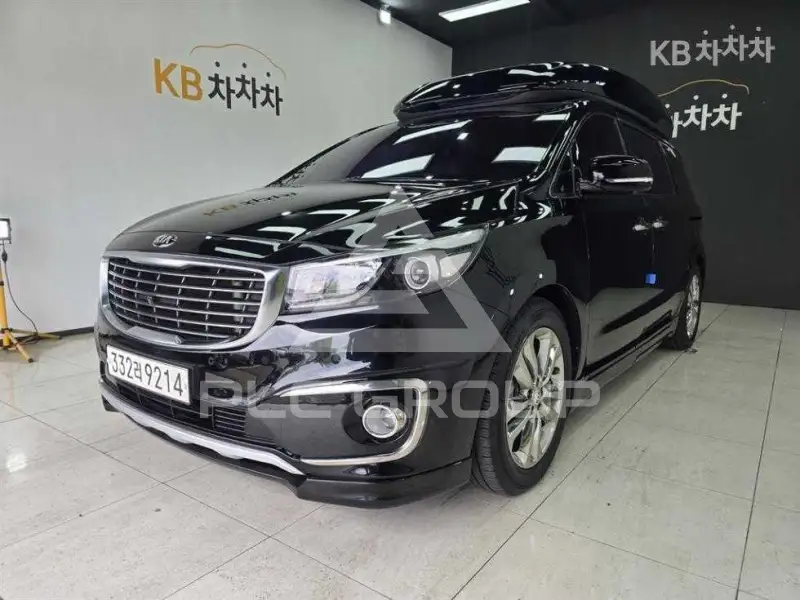 2017 KIA Carnival