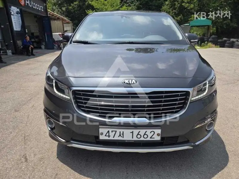 2017 KIA Carnival