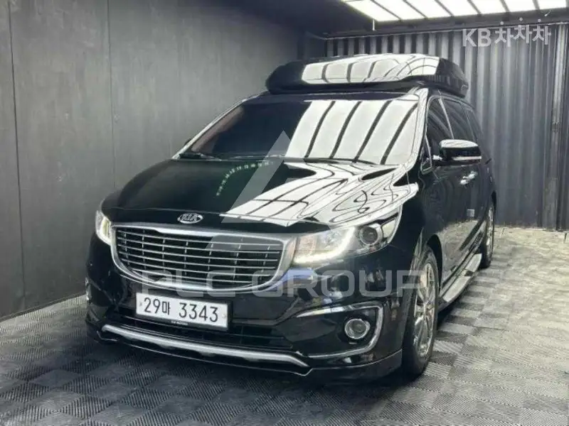 2017 KIA Carnival