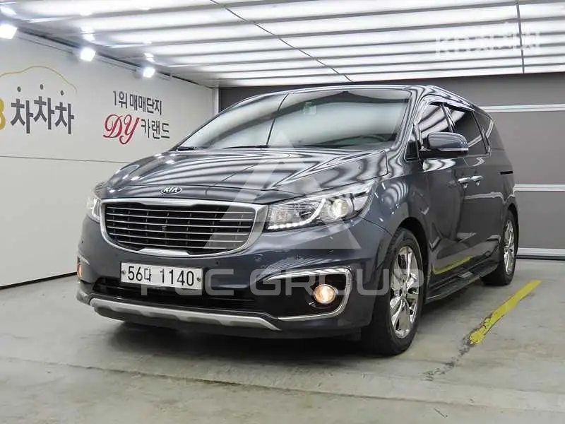 2017 KIA Carnival