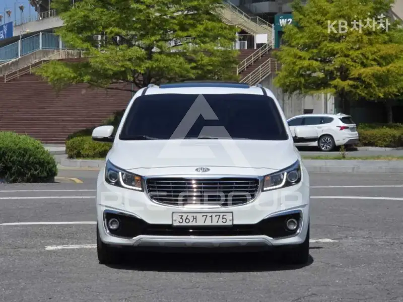 2017 KIA Carnival