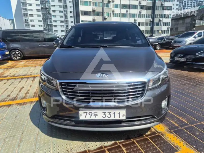 2017 KIA Carnival