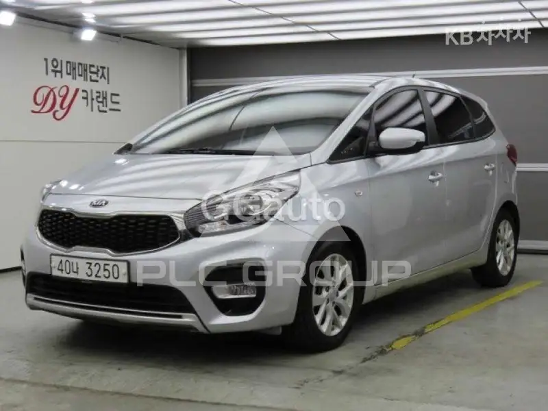 2017 KIA Carens