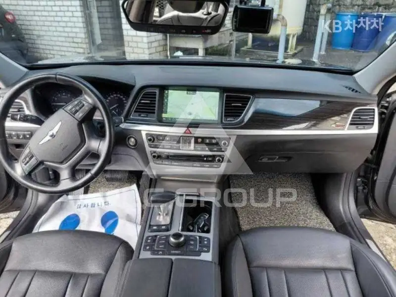 2017 Genesis G80