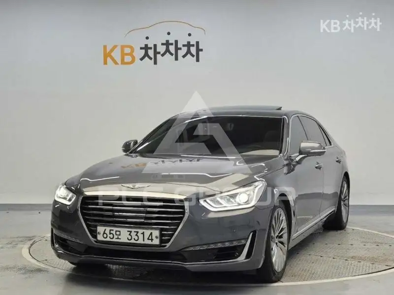 2017 Genesis G90