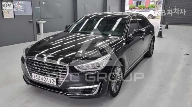 2017 Genesis G90