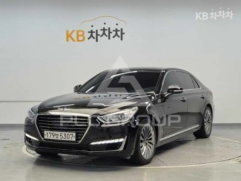 2017 Genesis G90