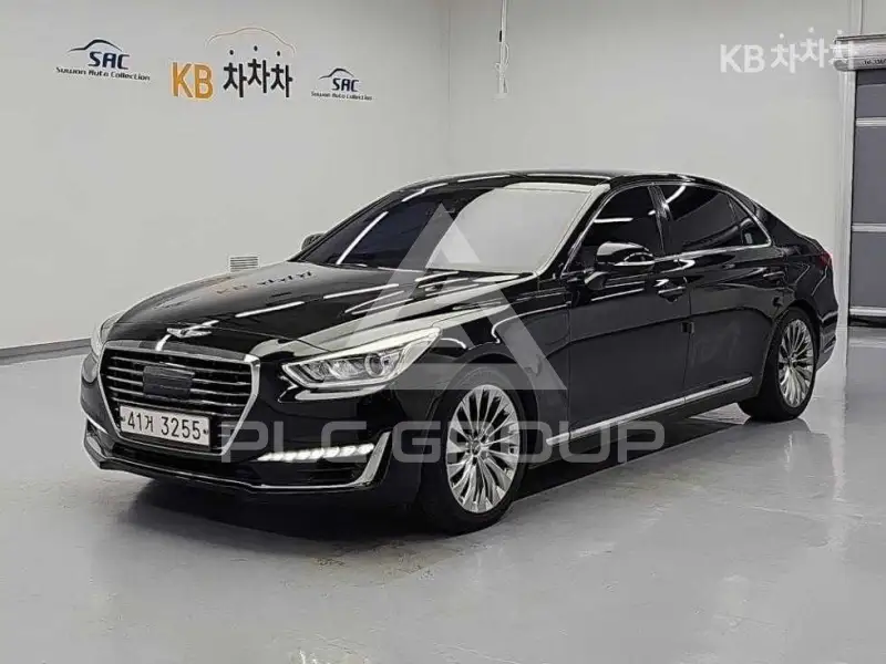 2017 Genesis G90
