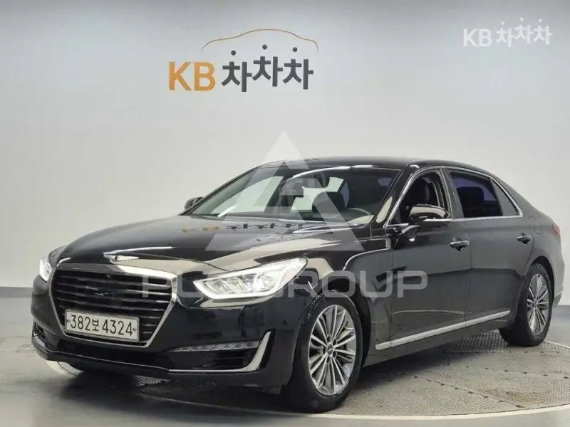 2017 Genesis G90