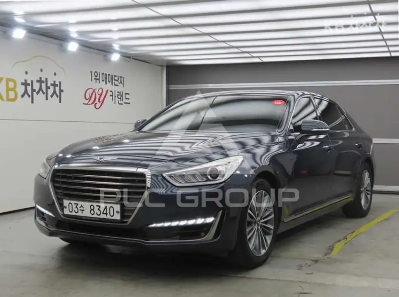 2017 Genesis G90