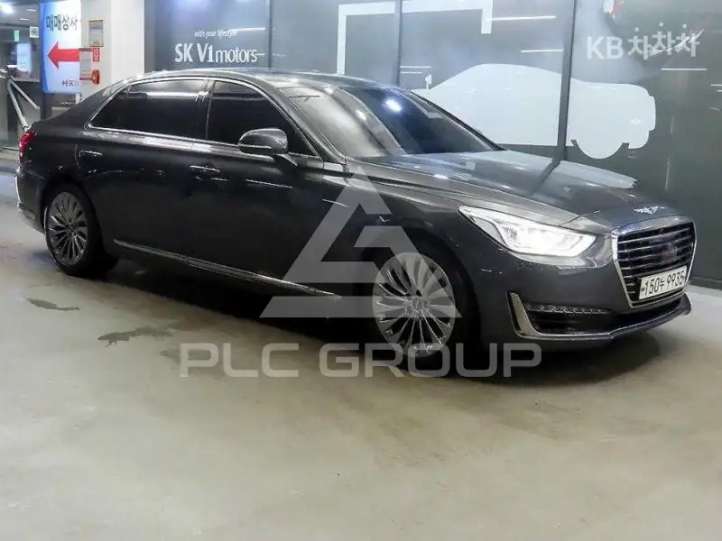 2017 Genesis G90
