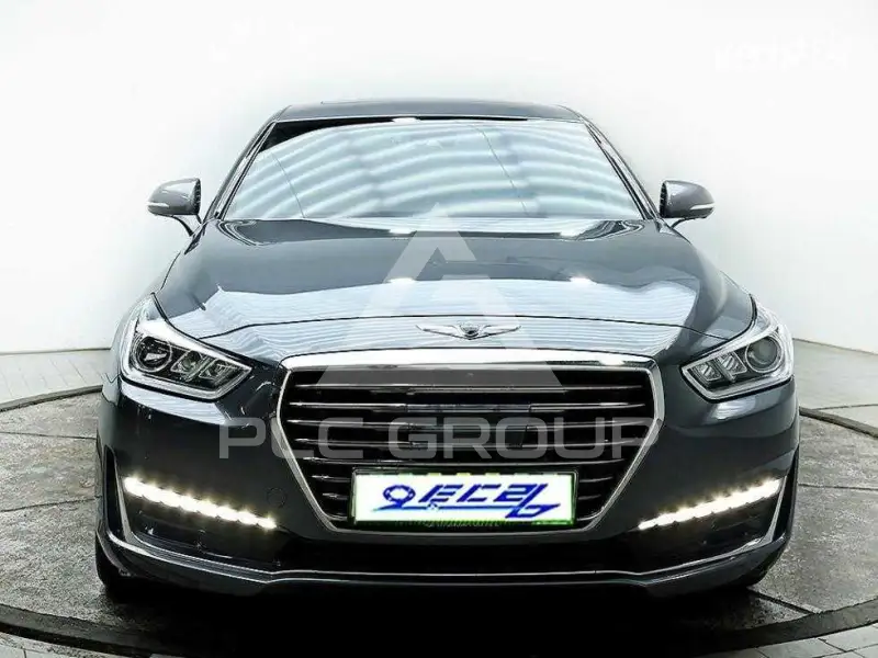 2017 Genesis G90