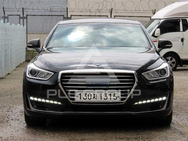 2017 Genesis G90