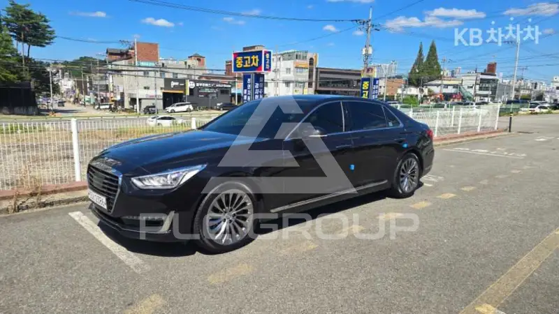 2017 Genesis G90