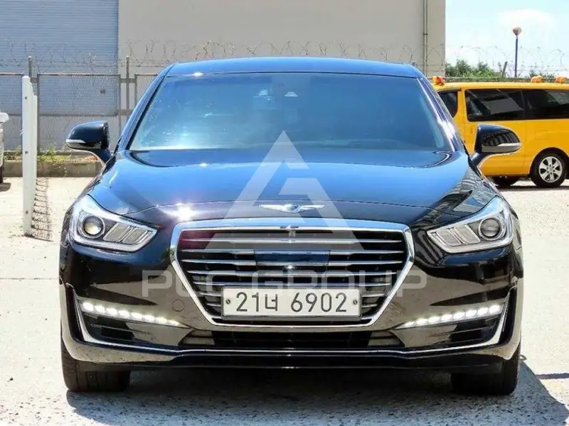 2017 Genesis G90