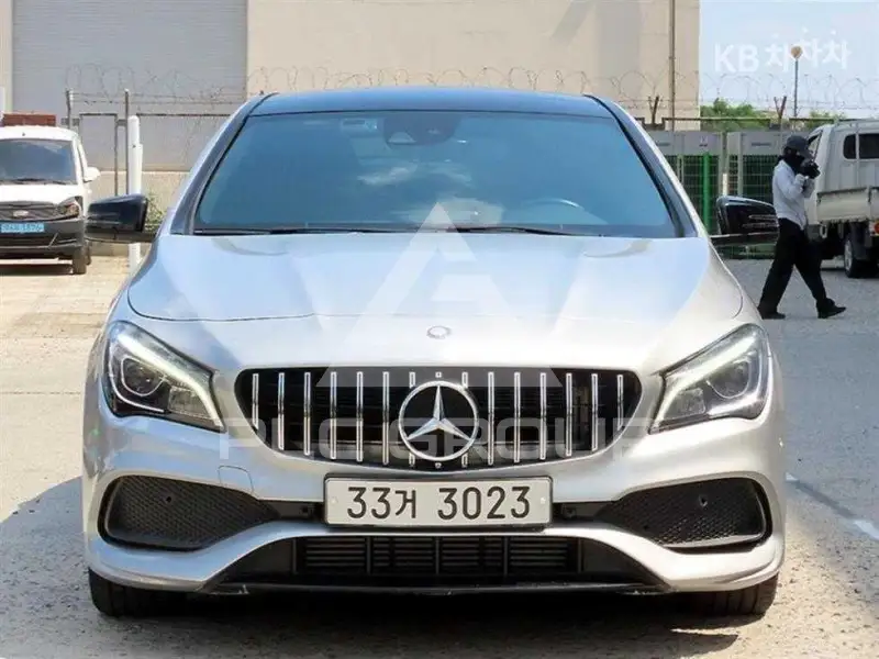 2017 Mercedes Benz CLA-Class