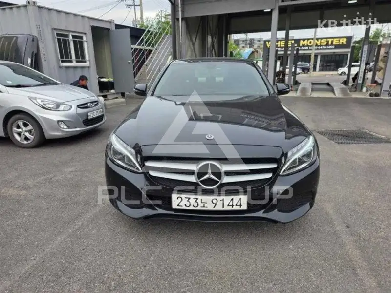 2017 Mercedes Benz C-Class