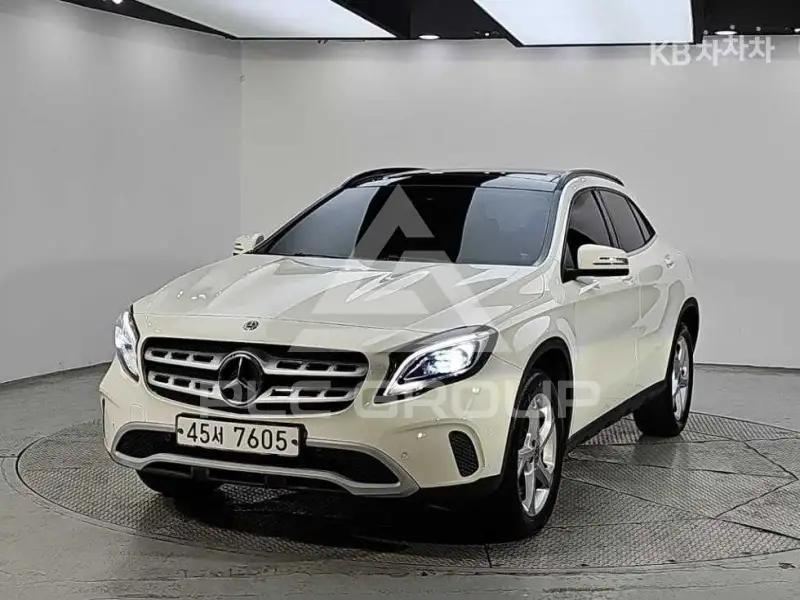 2017 Mercedes Benz GLA-Class
