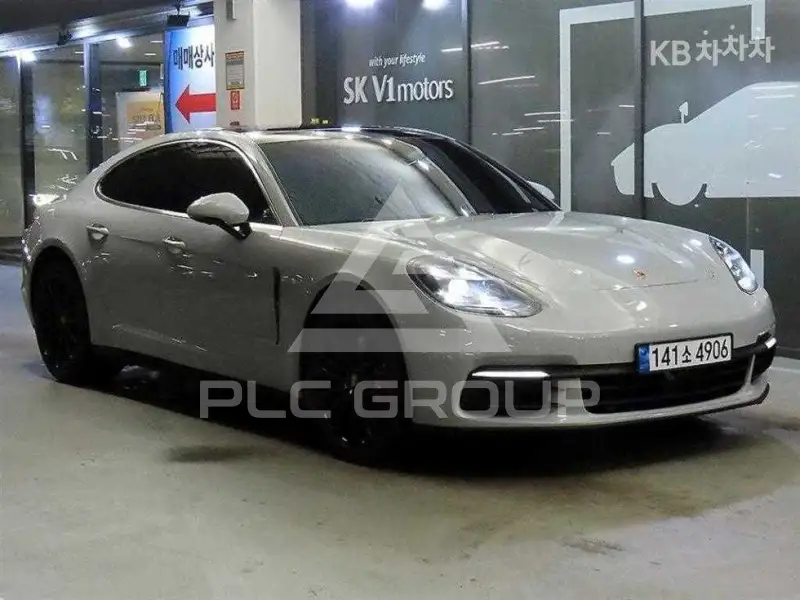 2017 Porsche Panamera