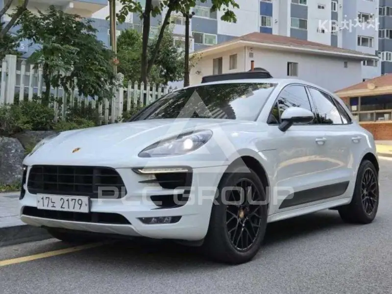2017 Porsche Macan