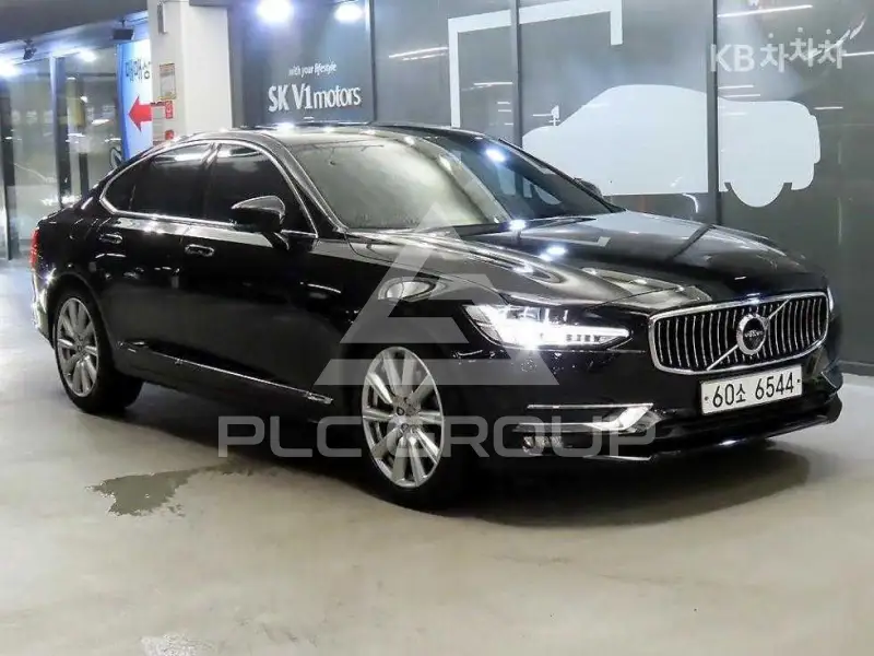 2017 Volvo S90