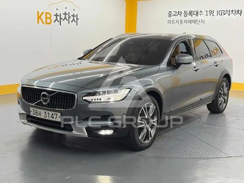 2017 Volvo V90