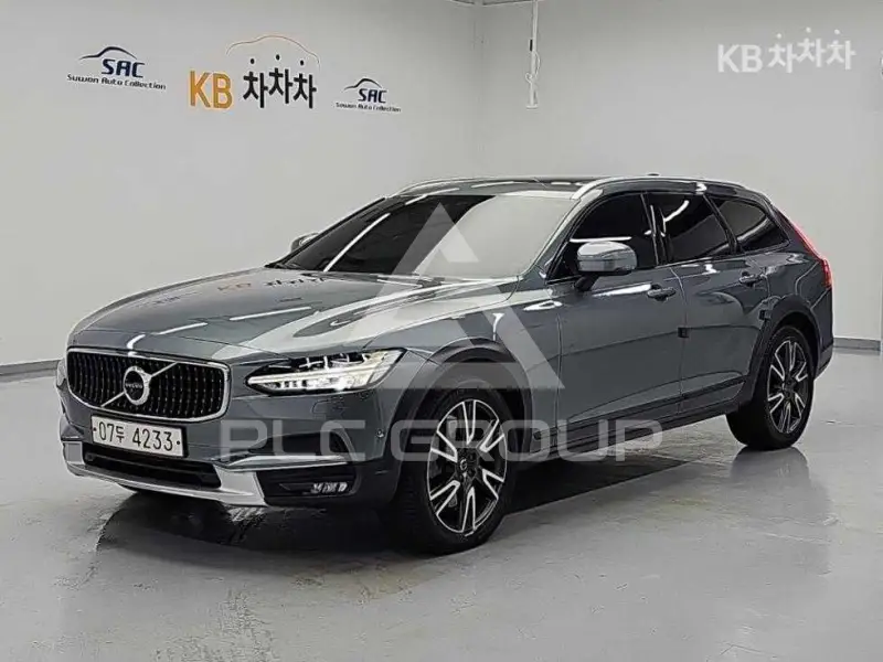2017 Volvo V90