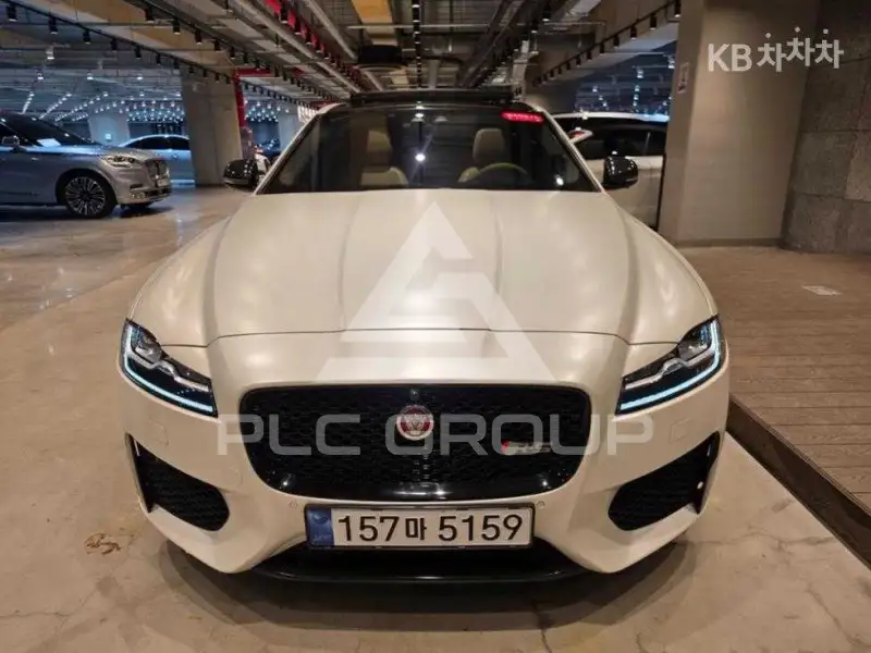 2017 Jaguar XF