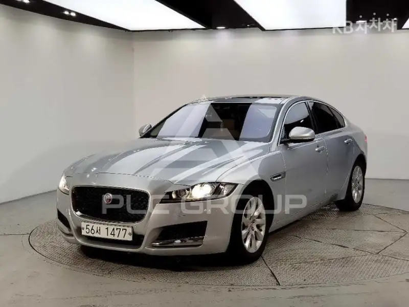2017 Jaguar XF