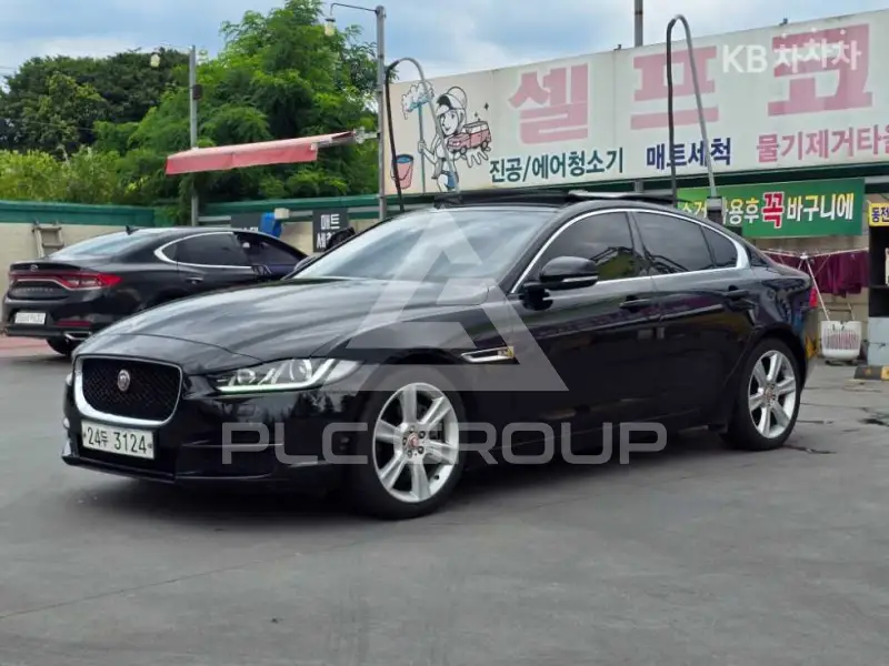 2017 Jaguar XE
