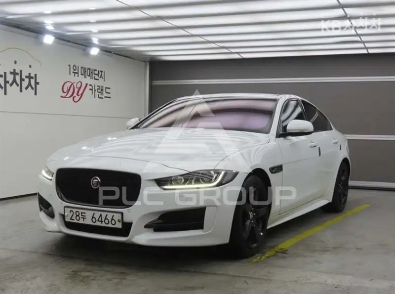 2017 Jaguar XE