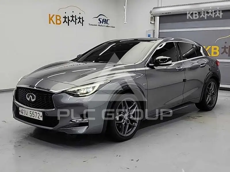 2017 Infinity Q