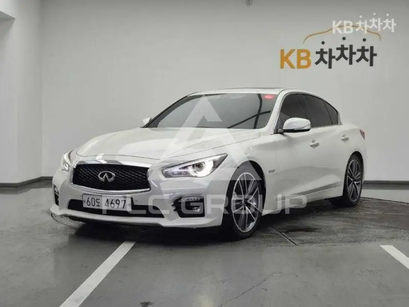 2017 Infinity Q
