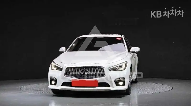 2017 Infinity Q