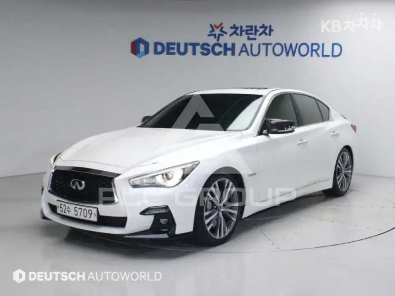 2017 Infinity Q