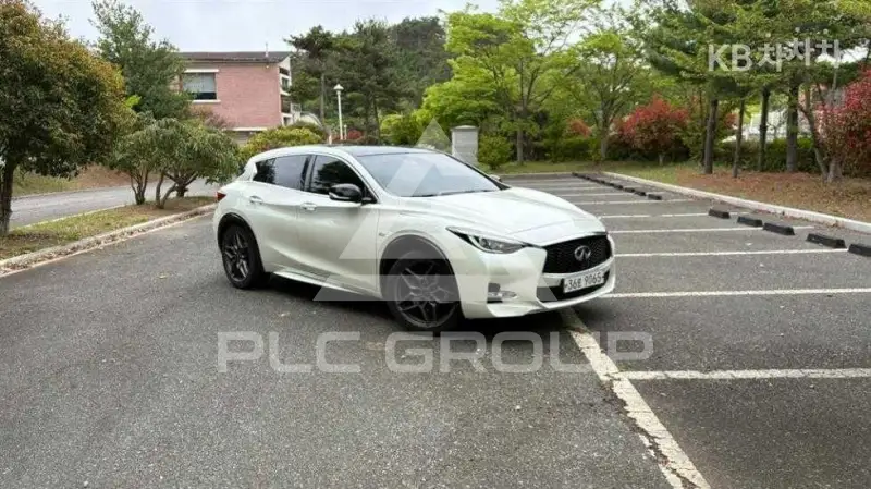 2017 Infinity Q