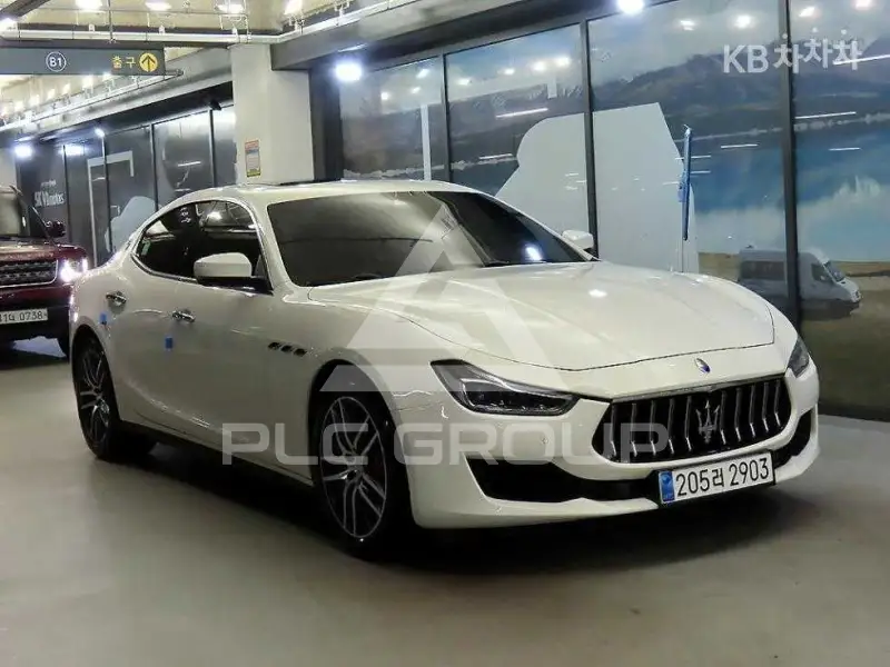 2017 Maserati GHIBLI