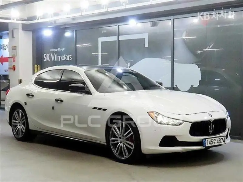 2017 Maserati GHIBLI