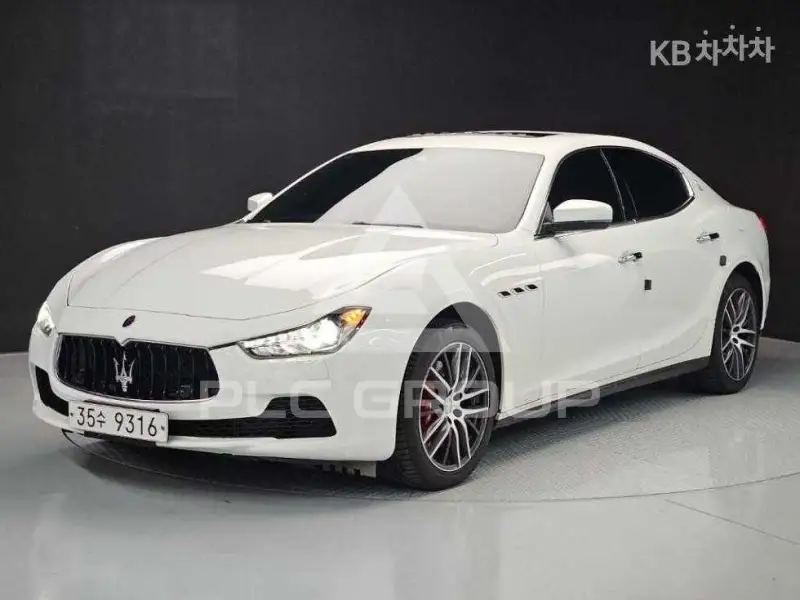 2017 Maserati GHIBLI