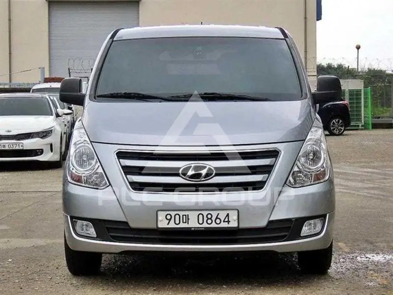 2018 Hyundai Starex